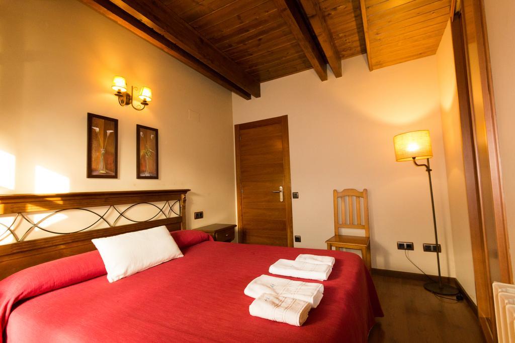 Apartamentos Casa Lavedan Tramacastilla de Tena Buitenkant foto