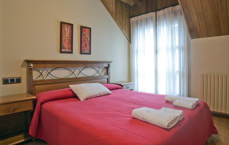 Apartamentos Casa Lavedan Tramacastilla de Tena Buitenkant foto