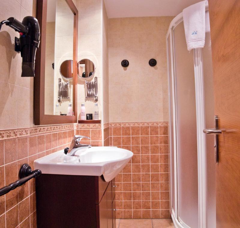 Apartamentos Casa Lavedan Tramacastilla de Tena Kamer foto