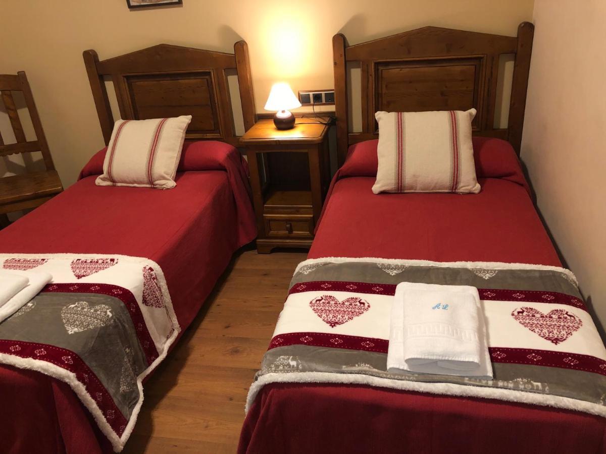Apartamentos Casa Lavedan Tramacastilla de Tena Buitenkant foto